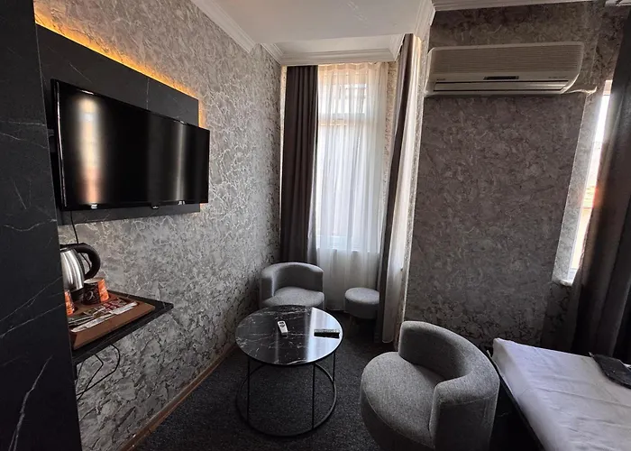 ホテル Mahal Pendik *